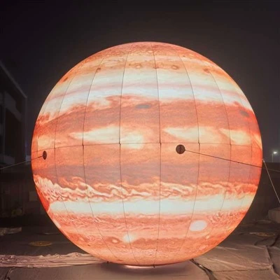Pripučiamos planetos puošmenos